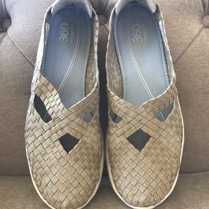 Easy Spirit 360 sneaker Slip ons